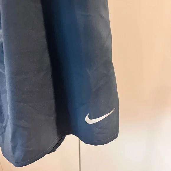 Nike Men's Blue Athletic Shorts - Picture 3 of 4